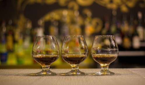 Коньяк: искусство наслаждения и правильные закуски