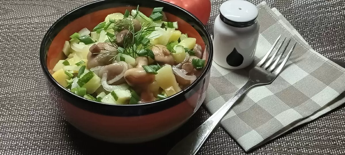 Непревзойденный вкус: салат с картофелем и маринованными грибами