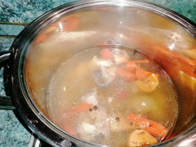 Искусство идеального бульона: секреты мастерства для каждого повара