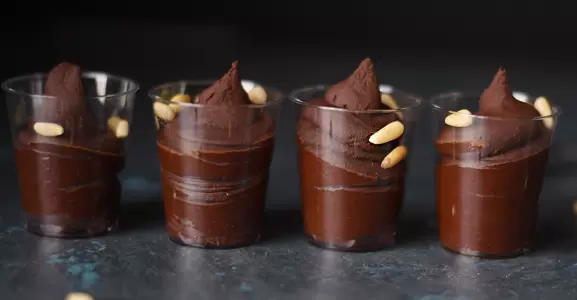 Три ингредиента, чтобы порадовать сладкоежек: 5 быстрых десертов