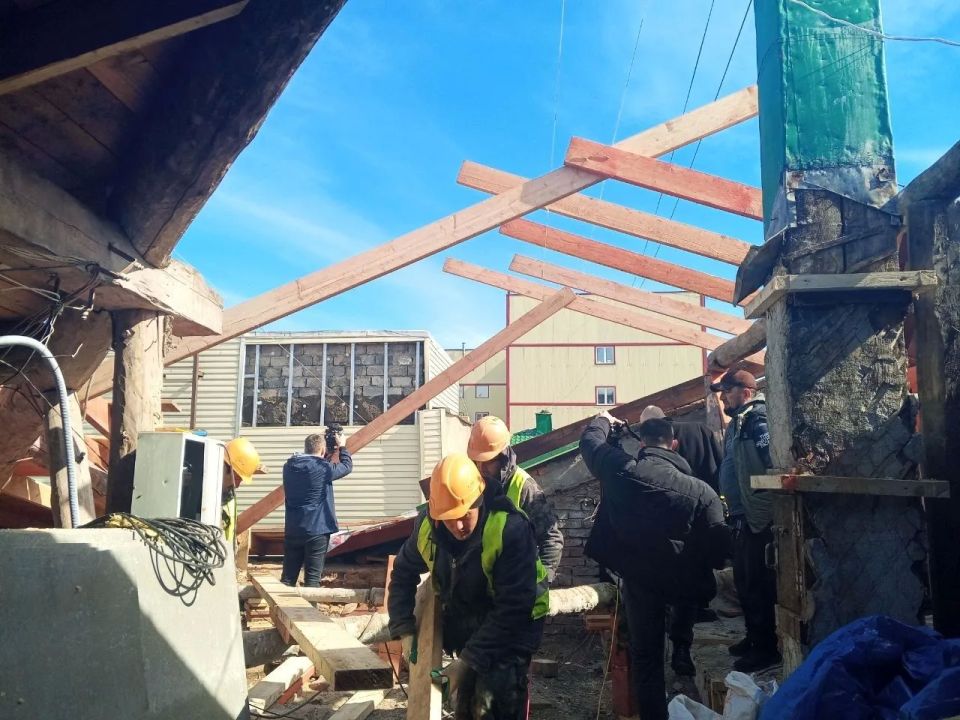 В Магаданской областной больнице стартовал масштабный ремонт крыш В Магаданской областной больнице стартовал масштабный ремонт крыш