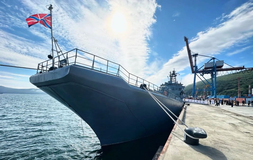 Сергей Носов: Поздравляю адмиралов, капитанов, офицеров, мичманов, старшин и матросов с 295-й годовщиной со дня основания Тихоокеанского флота! Сергей Носов: Поздравляю адмиралов, капитанов, офицеров, мичманов, старшин и матросов с 295-й годовщиной со дня основания Тихоокеанского флота!