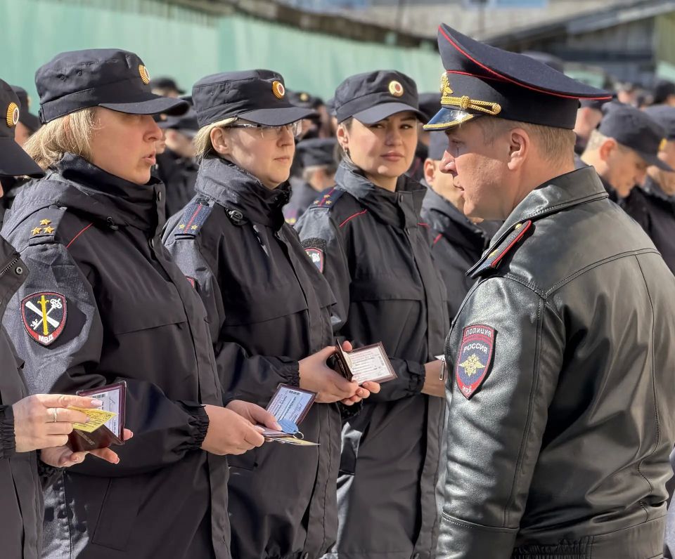 В Магадане прошел строевой смотр подразделений регионального Управления МВД России В Магадане прошел строевой смотр подразделений регионального Управления МВД России