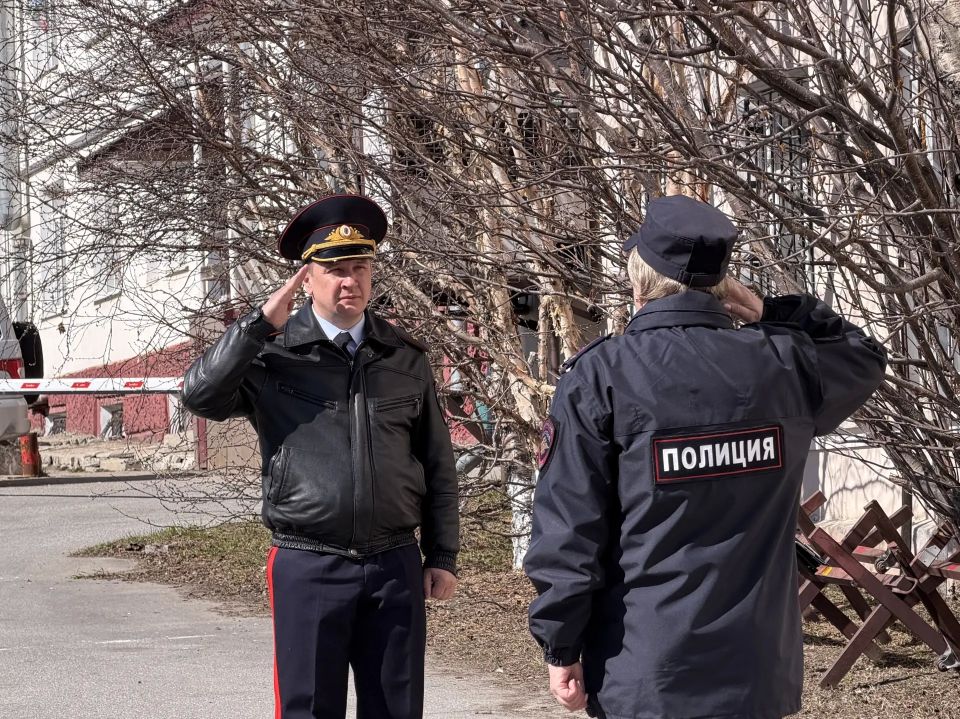 В Магадане прошел строевой смотр подразделений регионального Управления МВД России В Магадане прошел строевой смотр подразделений регионального Управления МВД России