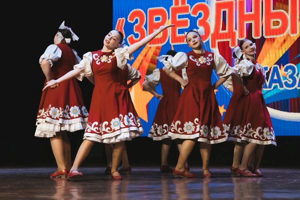 Учащиеся Детской школы искусств поселка Ягодное стали победителями Международного фестиваля-конкурса детского и юношеского творчества «Звездный талант – 2026», который проходил в Казани Учащиеся Детской школы искусств поселка Ягодное стали победителями Международного фестиваля-конкурса детского и юношеского творчества «Звездный талант – 2026», который проходил в Казани