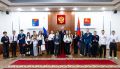 Сергей Носов: В День России вручил паспорта школьникам, отличившимся в учебе, спорте, общественной деятельности, — первый и главный документ гражданина великой страны — Российской Федерации