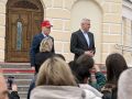 Губернатор Сергей Носов и инвестор Александр Басанский только что официально открыли курорт "Талая"