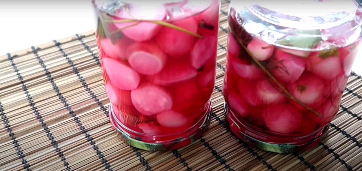 Как приготовить аппетитный маринованный редис на зиму: легкий и быстрый рецепт