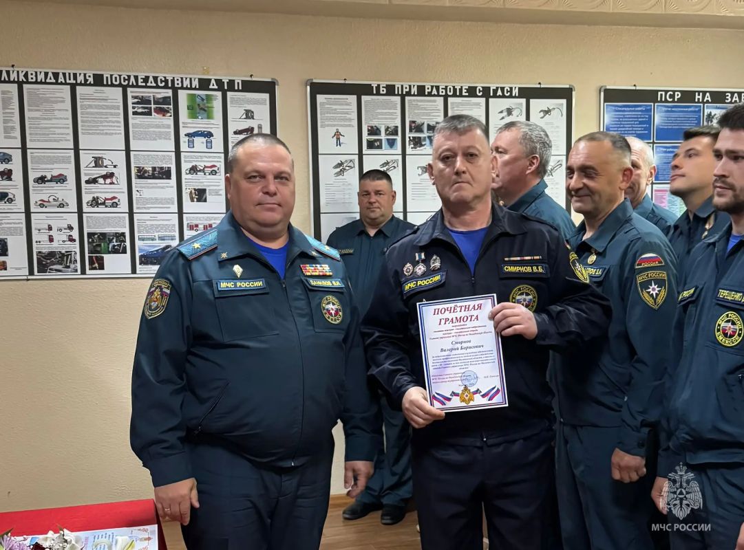 В Магадане прошло торжественное мероприятие, посвященное 20-летию поисково-спасательного отряда В Магадане прошло торжественное мероприятие, посвященное 20-летию поисково-спасательного отряда