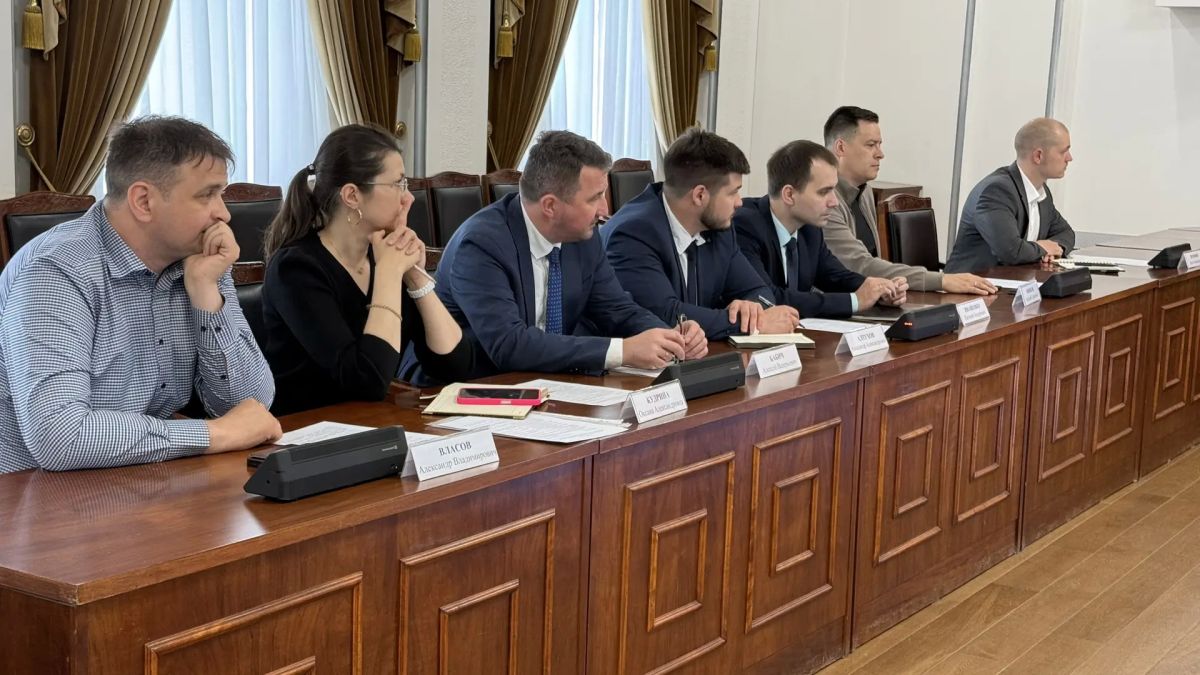 На совместном заседании в Правительстве региона обсудили с коллегами внедрение искусственного интеллекта в различных сферах деятельности На совместном заседании в Правительстве региона обсудили с коллегами внедрение искусственного интеллекта в различных сферах деятельности