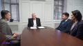 Губернатор Колымы обсудил дальнейшее развитие аэропорта имени Владимира Высоцкого с директором воздушной гавани