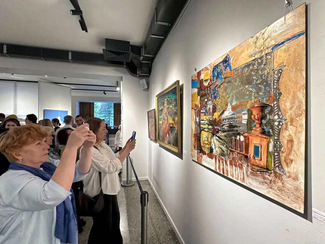 В Культурно-выставочном центре «Рында» открылась выставка «Город-мечта В Культурно-выставочном центре «Рында» открылась выставка «Город-мечта