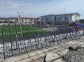 Магаданцы увидели новую чугунную ограду для городского стадиона