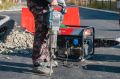 В ежедневном режиме ГЭЛУД и КЗХ подметают улично-дорожную сеть, собирают и вывозят мусор и смет, занимаются текущим ремонтом
