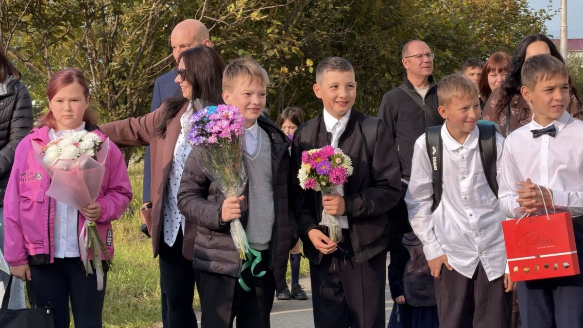 В школе № 21 прошла торжественная линейка ко Дню знаний В школе № 21 прошла торжественная линейка ко Дню знаний