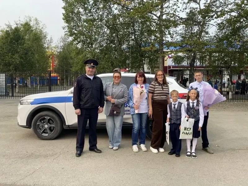 #ПомогиПойтиУчиться. В поселке Палатка Хасынского округа в многодетной семье воспитываются первоклассник Вова и второклассница Маша #ПомогиПойтиУчиться. В поселке Палатка Хасынского округа в многодетной семье воспитываются первоклассник Вова и второклассница Маша