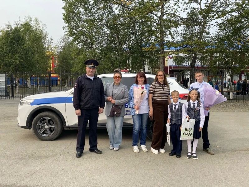 #ПомогиПойтиУчиться. В поселке Палатка Хасынского округа в многодетной семье воспитываются первоклассник Вова и второклассница Маша #ПомогиПойтиУчиться. В поселке Палатка Хасынского округа в многодетной семье воспитываются первоклассник Вова и второклассница Маша