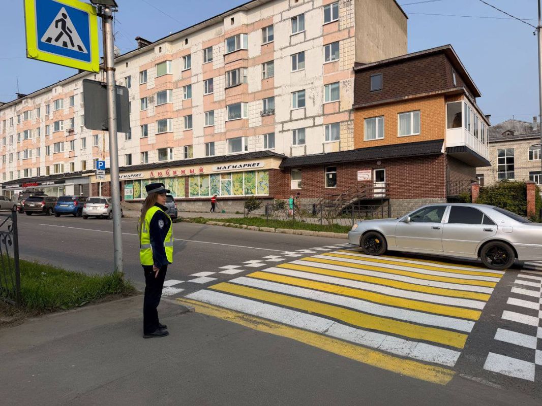 В первые дни сентябряподразделения Госавтоинспекции Магаданской области перешли на усиленный режим работы для обеспечения безопасности детей, возвращающихся за школьные парты В первые дни сентябряподразделения Госавтоинспекции Магаданской области перешли на усиленный режим работы для обеспечения безопасности детей, возвращающихся за школьные парты