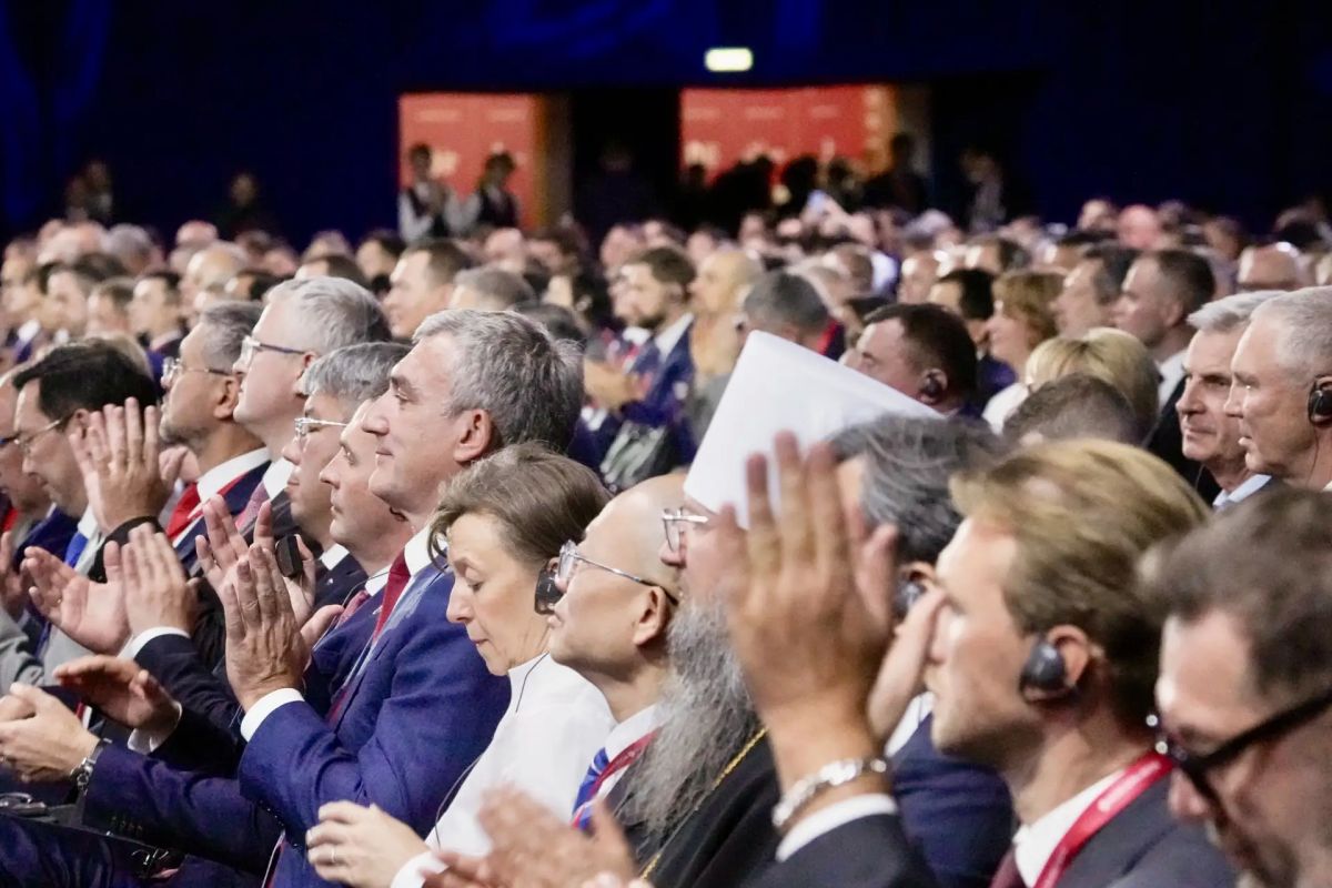 Сергей Носов: В своем выступлении на пленарном заседании XI Восточного экономического форума Президент России Владимир Путин привел в пример результатов реализации мастер-планов дальневосточных городов объекты Магадана:... Сергей Носов: В своем выступлении на пленарном заседании XI Восточного экономического форума Президент России Владимир Путин привел в пример результатов реализации мастер-планов дальневосточных городов объекты Магадана:...