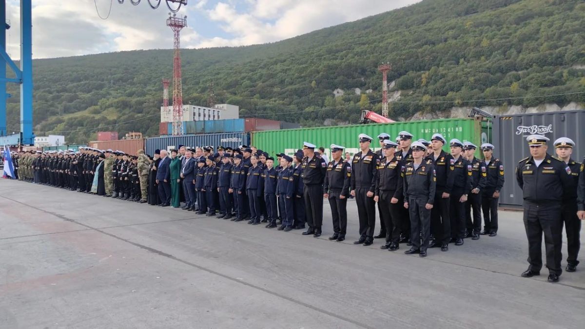 В Магадане торжественно встретили экипажи кораблей Тихоокеанского флота в рамках акции «Сила в правде – 2026» В Магадане торжественно встретили экипажи кораблей Тихоокеанского флота в рамках акции «Сила в правде – 2026»