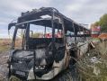 Грузовик и автобус сгорели в Магадане