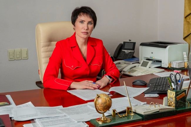Мэр Магадана Лариса Поликанова поздравила сотрудников санитарно-эпидемиологической службы с профессиональным праздником