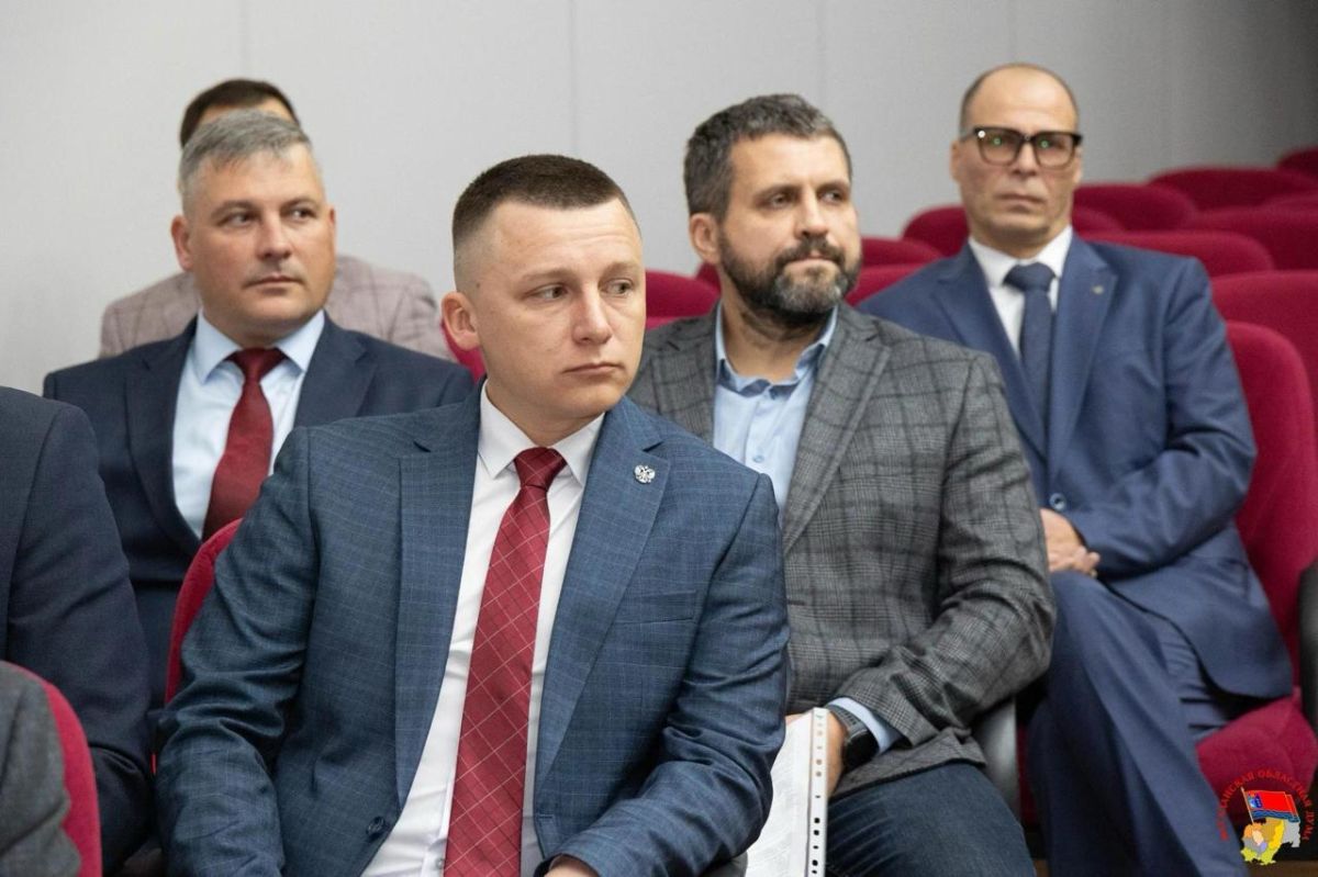 Девять курсантов региональной программы «СВОи Герои 49» успешно защитили дипломные работы после годичного обучения Девять курсантов региональной программы «СВОи Герои 49» успешно защитили дипломные работы после годичного обучения