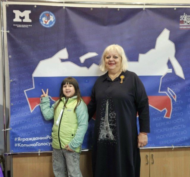 Блогер-наблюдатель на УИК №13 Марина Разилова: «Моя дочка сегодня пришла на участок с бабушкой» Блогер-наблюдатель на УИК №13 Марина Разилова: «Моя дочка сегодня пришла на участок с бабушкой»