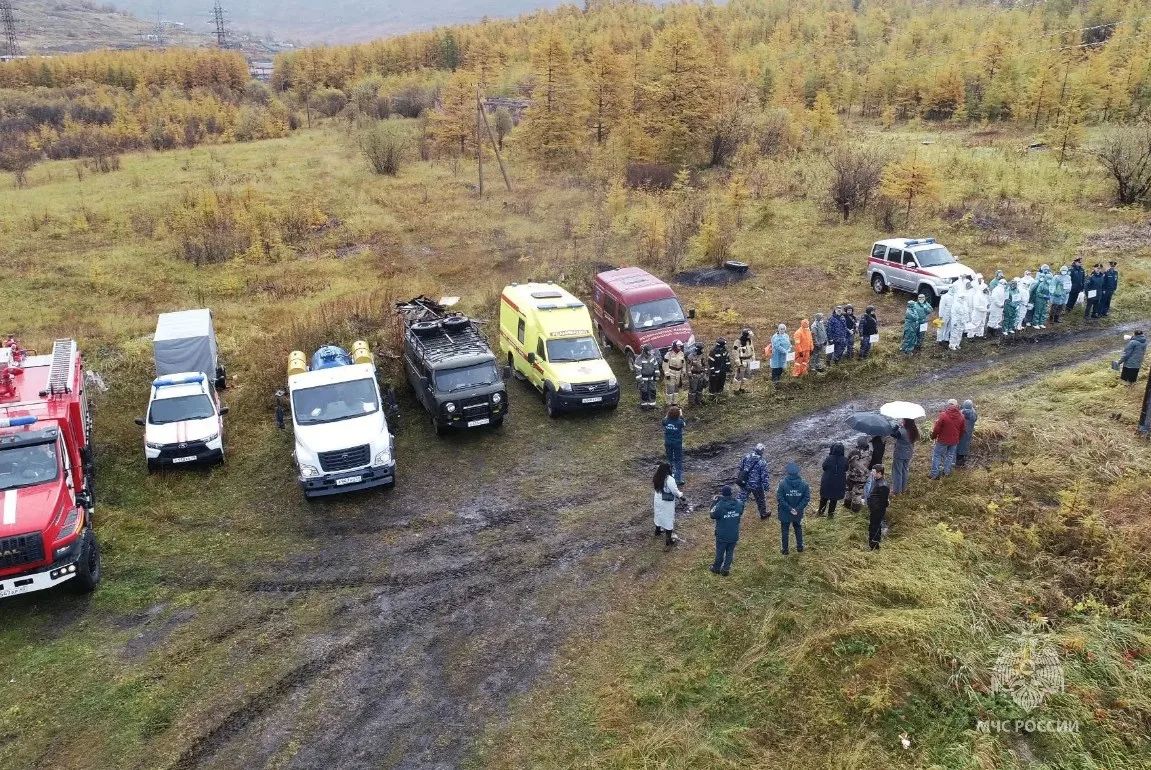 Магаданцы сняли на видео ликвидацию условного очага птичьего гриппа Магаданцы сняли на видео ликвидацию условного очага птичьего гриппа