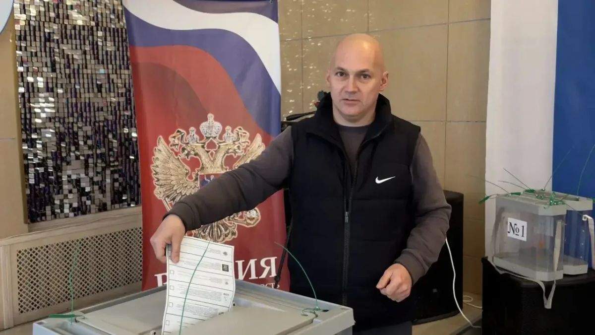 Депутаты Магаданской городской Думы приняли участие в голосовании по выборам депутатов Государственной Думы Депутаты Магаданской городской Думы приняли участие в голосовании по выборам депутатов Государственной Думы