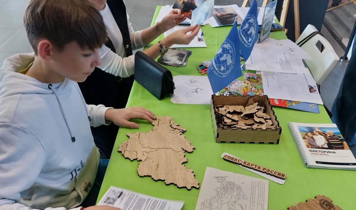 Экзотические животные и чудеса электричества ждали магаданцев на научном фестивале «Калейдоскоп» Экзотические животные и чудеса электричества ждали магаданцев на научном фестивале «Калейдоскоп»