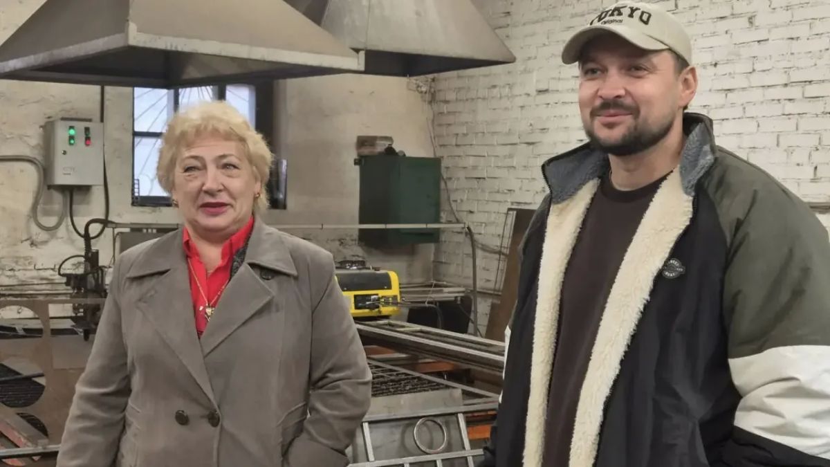 Лариса Поликанова: Магаданские специалисты КЗХ побывали в Управлении зелёного строительства Красноярска Лариса Поликанова: Магаданские специалисты КЗХ побывали в Управлении зелёного строительства Красноярска