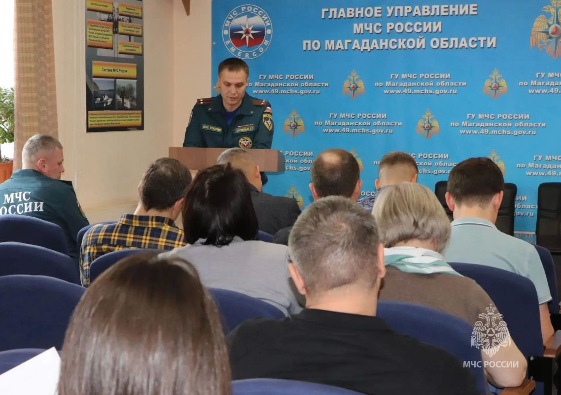 В Магадане обсудили вопросы гражданской обороны в преддверии профессионального праздника В Магадане обсудили вопросы гражданской обороны в преддверии профессионального праздника