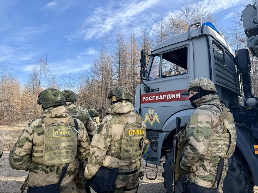 Сергей Носов: Уважаемые сотрудники и ветераны отрядов мобильных особого назначения Росгвардии, поздравляю вас с профессиональным праздником! Сергей Носов: Уважаемые сотрудники и ветераны отрядов мобильных особого назначения Росгвардии, поздравляю вас с профессиональным праздником!