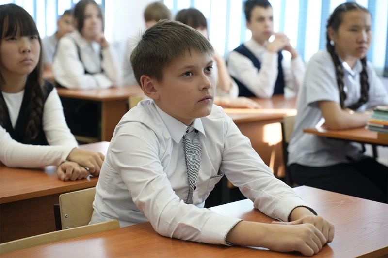 В Магадане полицейские в рамках акции «Сообщи, где торгуют смертью» проводят антинаркотические беседы со школьниками В Магадане полицейские в рамках акции «Сообщи, где торгуют смертью» проводят антинаркотические беседы со школьниками
