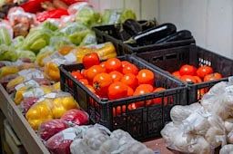 Лариса Поликанова: В минувшую субботу ярмарка выходного дня переехала под крышу «Зелёного рынка» на ул. Гагарина, 5 Лариса Поликанова: В минувшую субботу ярмарка выходного дня переехала под крышу «Зелёного рынка» на ул. Гагарина, 5