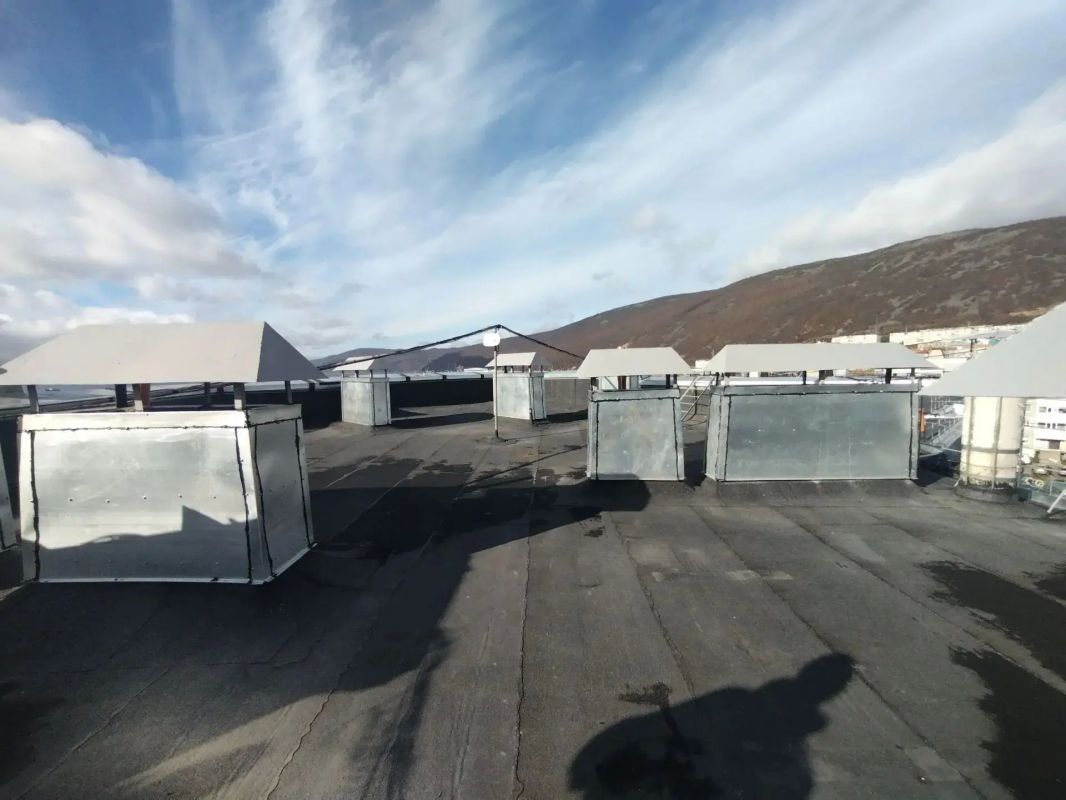На Колыме продолжается восстановление крыш и фасадов жилых помещений в рамках региональной программы капитального ремонта многоквартирных домов На Колыме продолжается восстановление крыш и фасадов жилых помещений в рамках региональной программы капитального ремонта многоквартирных домов