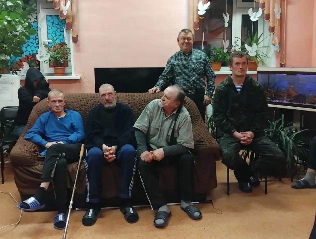 Колымская семья Васильевых дает несет музыку в социальные учреждения Магаданской области Колымская семья Васильевых дает несет музыку в социальные учреждения Магаданской области