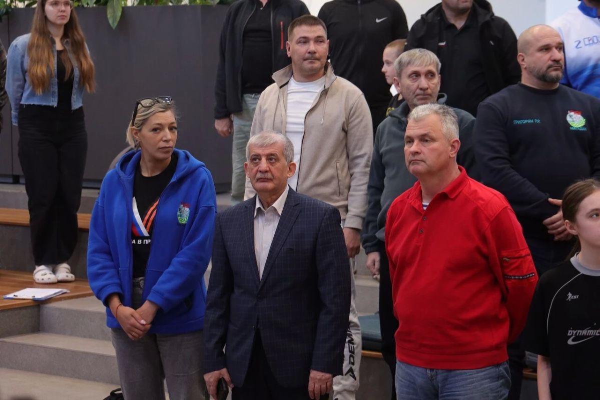 В Магадане завершился спортивный праздник для ветеранов и людей с ОВЗ В Магадане завершился спортивный праздник для ветеранов и людей с ОВЗ
