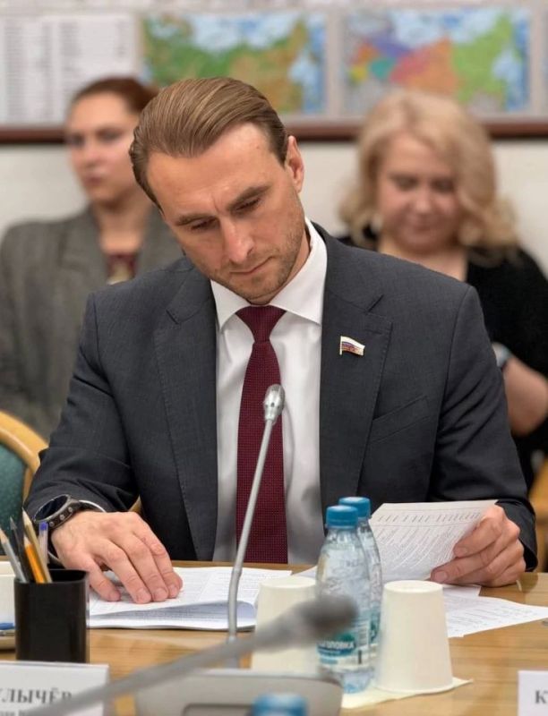 Богдан Булычёв стал зампредом комитета Госдумы по развитию Дальнего Востока и Арктики Богдан Булычёв стал зампредом комитета Госдумы по развитию Дальнего Востока и Арктики