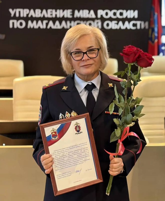 В УМВД России по Магаданской области с профессиональным праздником поздравили сотрудников подразделений дознания В УМВД России по Магаданской области с профессиональным праздником поздравили сотрудников подразделений дознания