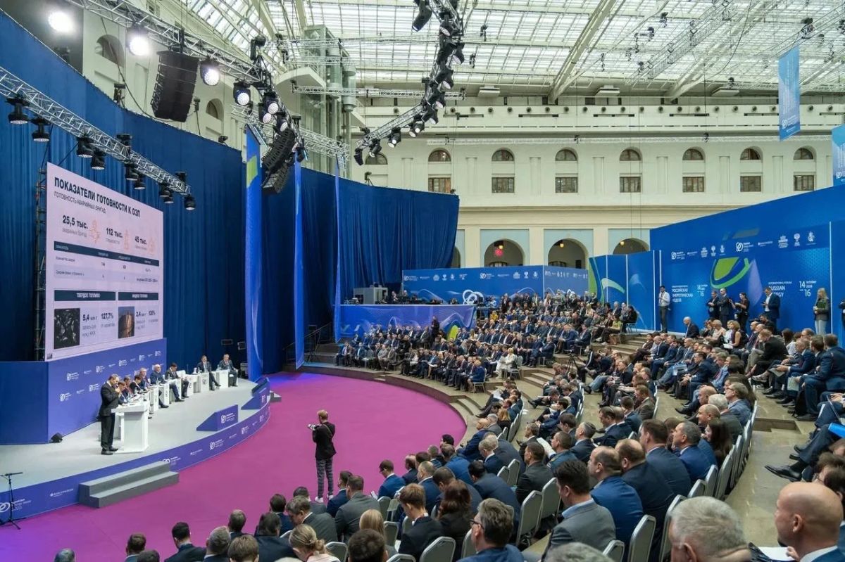 Министр энергетики России Сергей Цивилев поддержал предложение сопредседателя ВАРМСУ Ирины Гусевой получить обратную связь от глав муниципалитетов о готовности к отопительному сезону Министр энергетики России Сергей Цивилев поддержал предложение сопредседателя ВАРМСУ Ирины Гусевой получить обратную связь от глав муниципалитетов о готовности к отопительному сезону