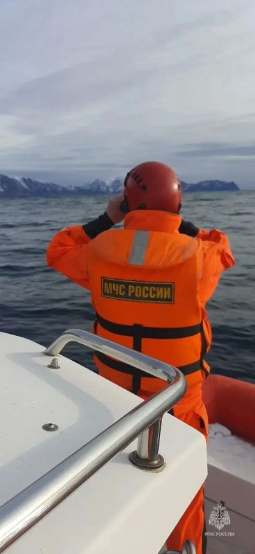 Для поисков пропавшего в Охотском море рыбака поднимут вертолёт