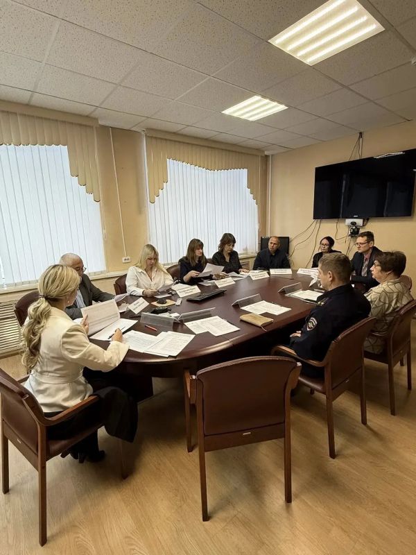 29 октября 2026 года в Минтруде Магаданской области состоялось расширенное рабочее совещание, посвященное важной задаче – адаптации транспортных средств категорий «В», «С» и «D» для управления водителями с инвалидностью 29 октября 2026 года в Минтруде Магаданской области состоялось расширенное рабочее совещание, посвященное важной задаче – адаптации транспортных средств категорий «В», «С» и «D» для управления водителями с инвалидностью