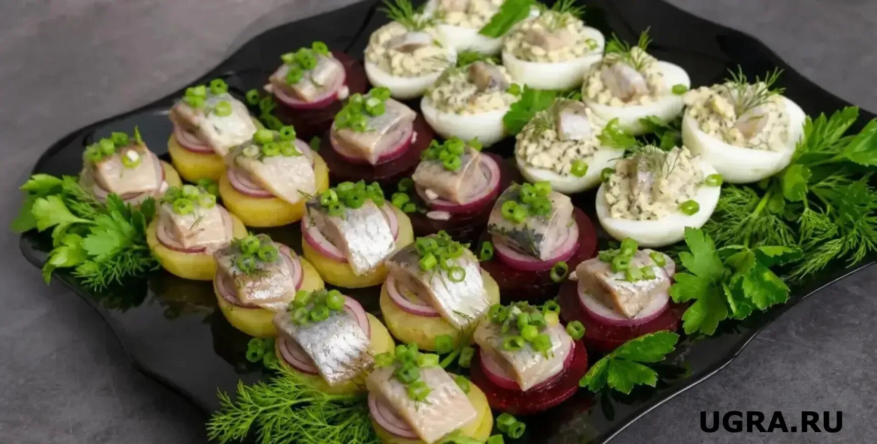 Селёдка в рулете: яркая закуска, которая украсит любой стол
