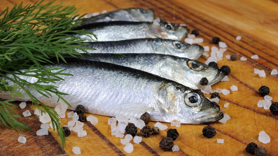 Вот что готовят из кильки хитрые грузины: получается вкуснее осетра и лосося